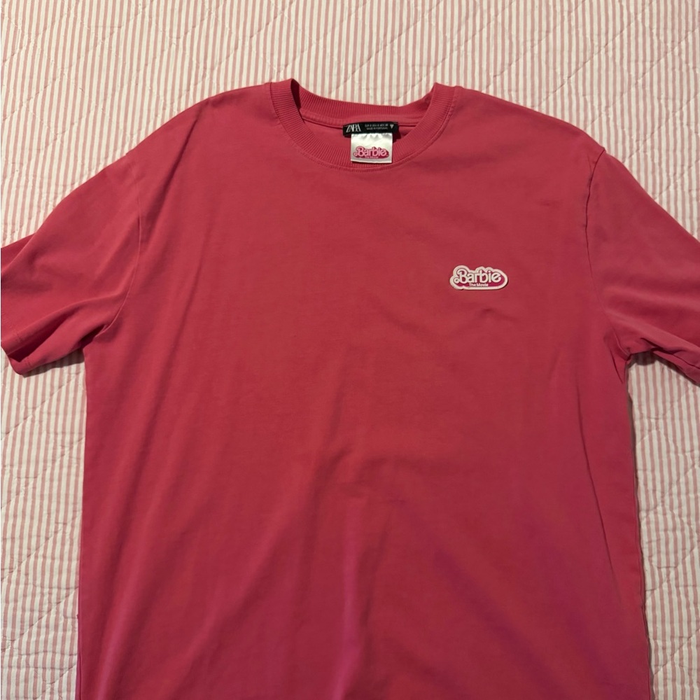 Zara Men’s Raspberry Pink Crew Neck T-Shirt with Small Logo